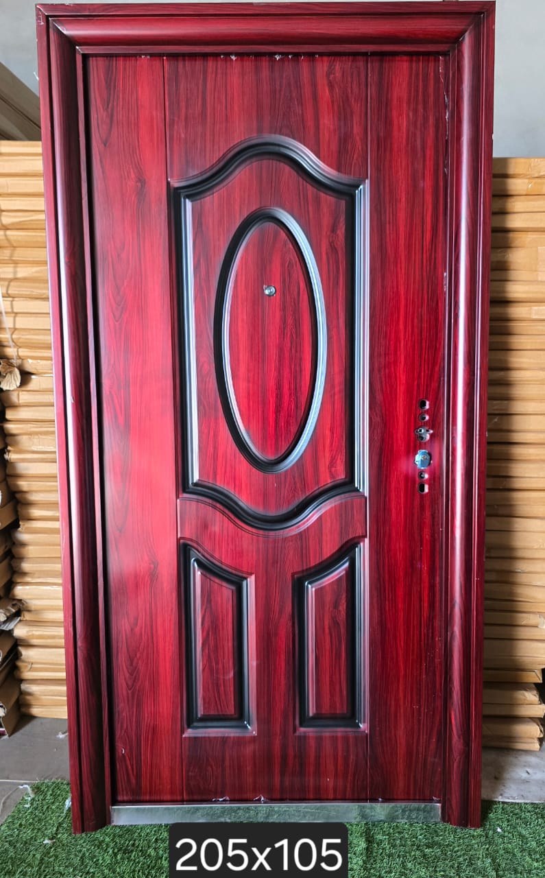 Porte blindée effet bois acajou rouge – Modèle Ovale Élégance